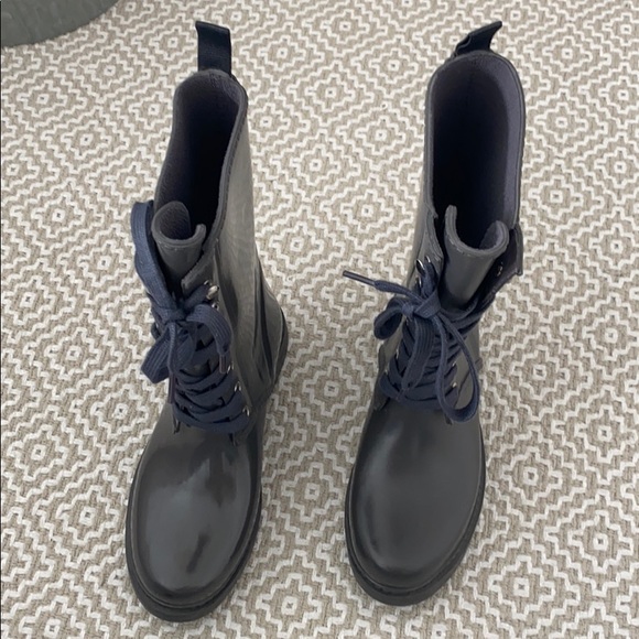 Michael Kors Rain Boots - Picture 1 of 4
